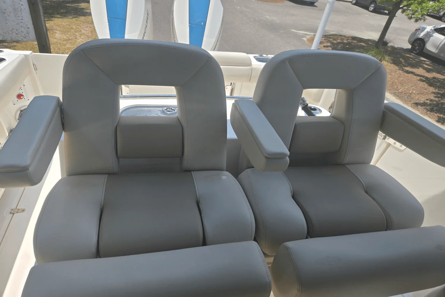 2024 Boston Whaler 280 OUTRAGE Image Thumbnail #17