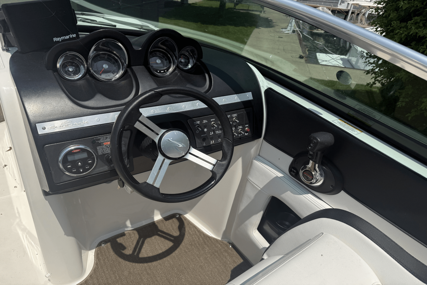 2014 Sea Ray 260 SD Image Thumbnail #32