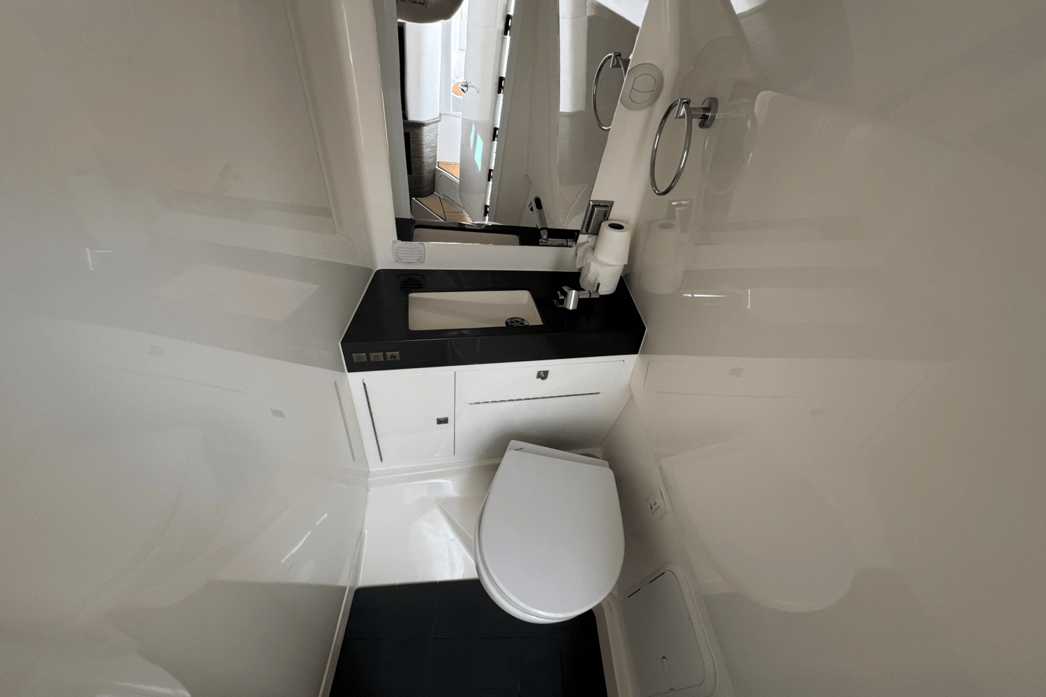 2022 Aviara AV36 Image Thumbnail #49