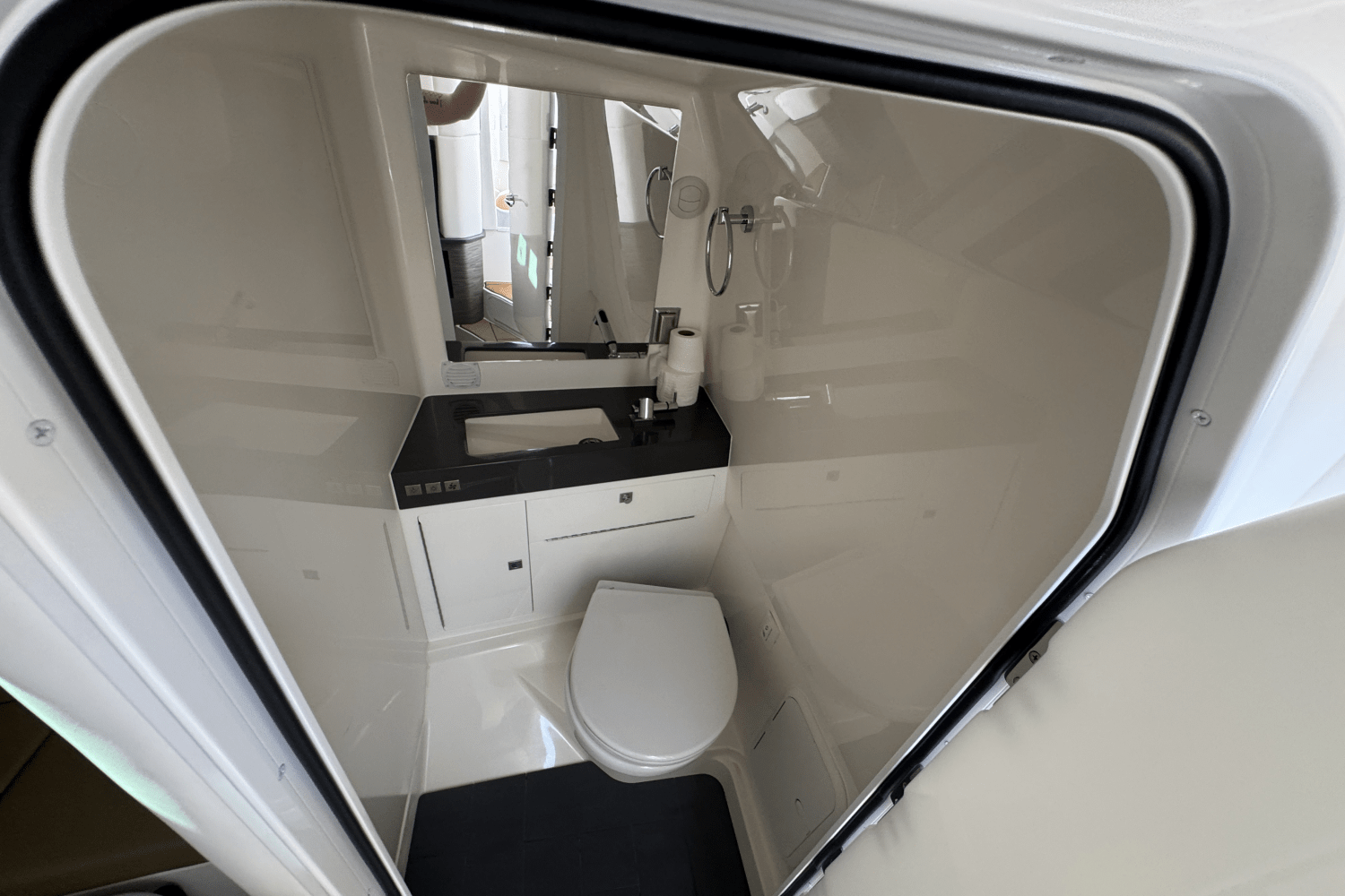 2022 Aviara AV36 Image Thumbnail #48