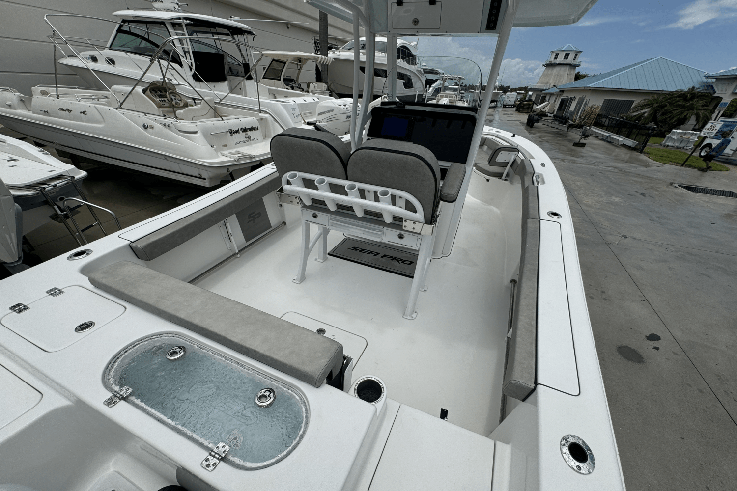 2023 Sea Pro 239 DLX Image Thumbnail #1
