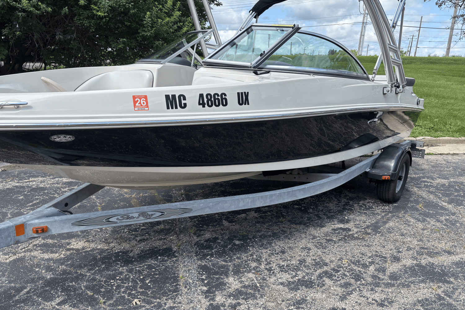 2010 Sea Ray 175 BR Image Thumbnail #6