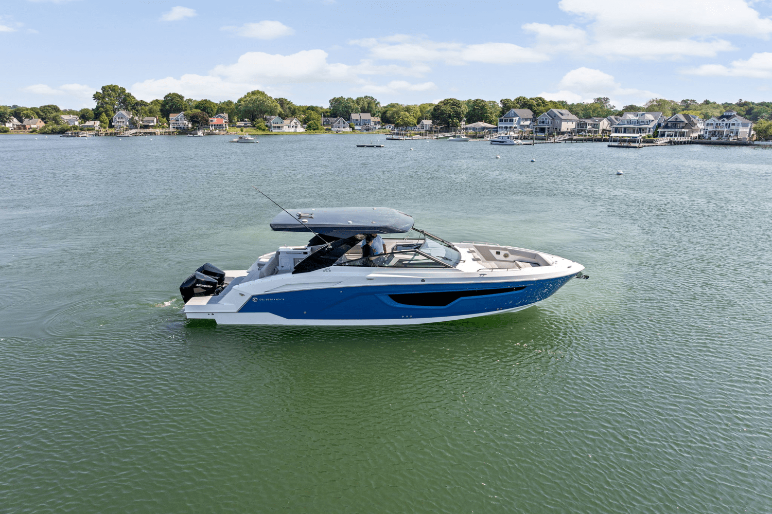 2026 Cruisers Yachts 34 GLS Outboard Image Thumbnail #1