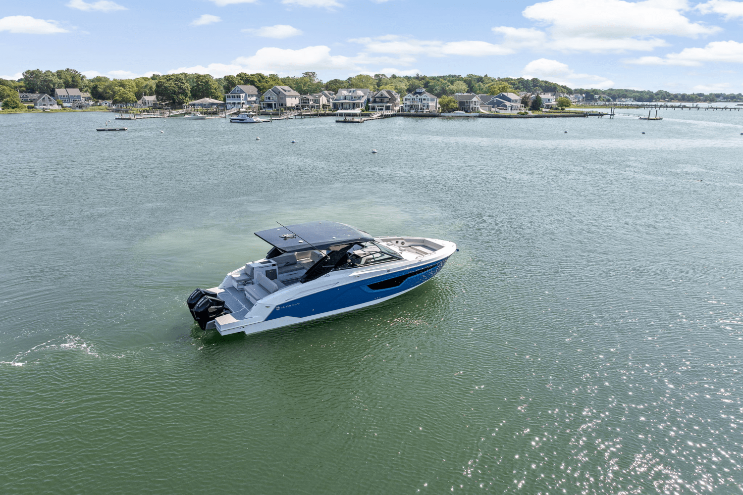 2026 Cruisers Yachts 34 GLS Outboard Image Thumbnail #70