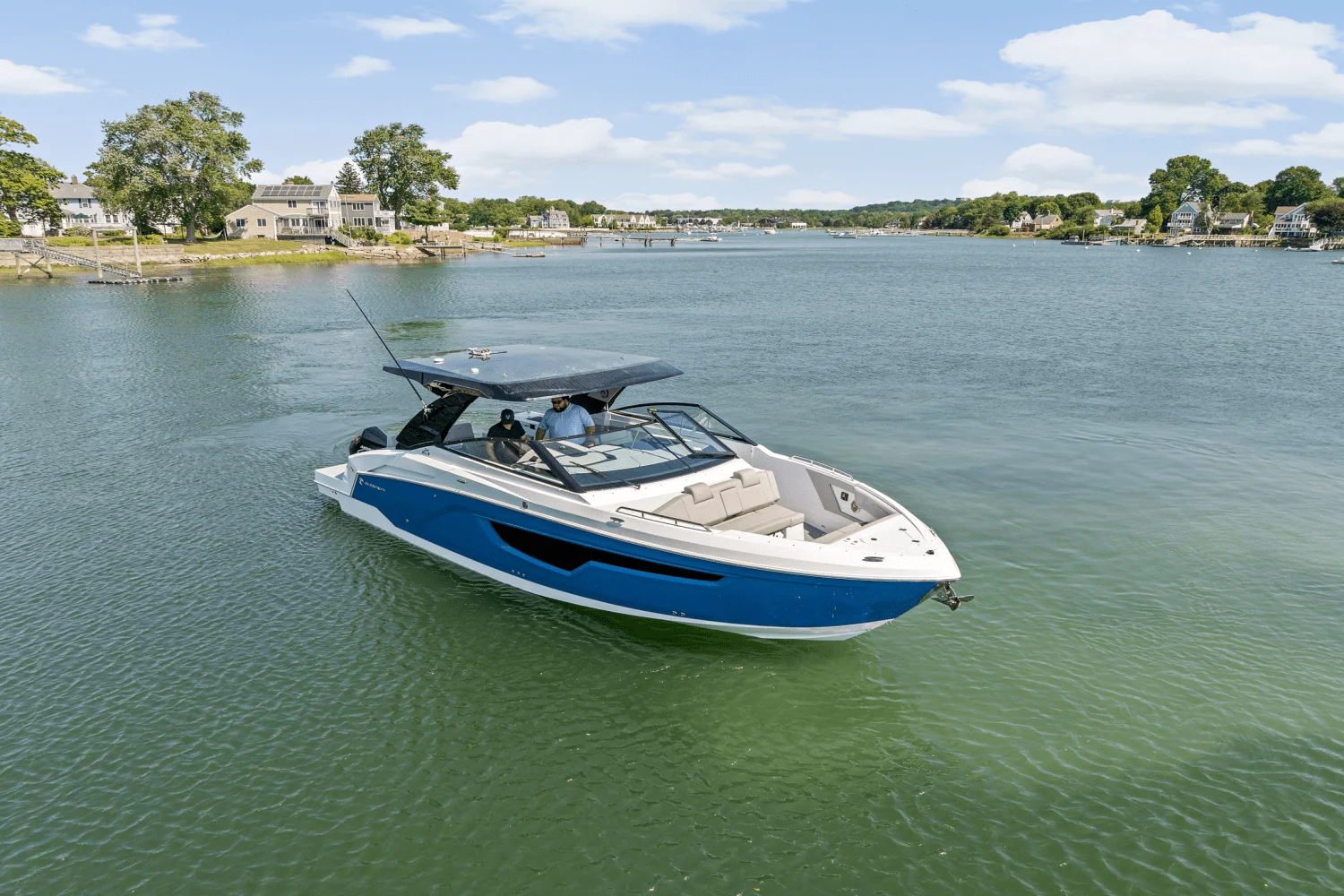 2026 Cruisers Yachts 34 GLS Outboard Image Thumbnail #2