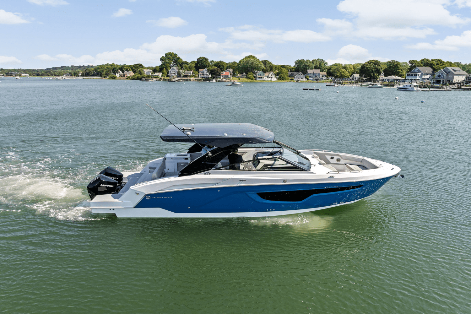 2026 Cruisers Yachts 34 GLS Outboard Image Thumbnail #68