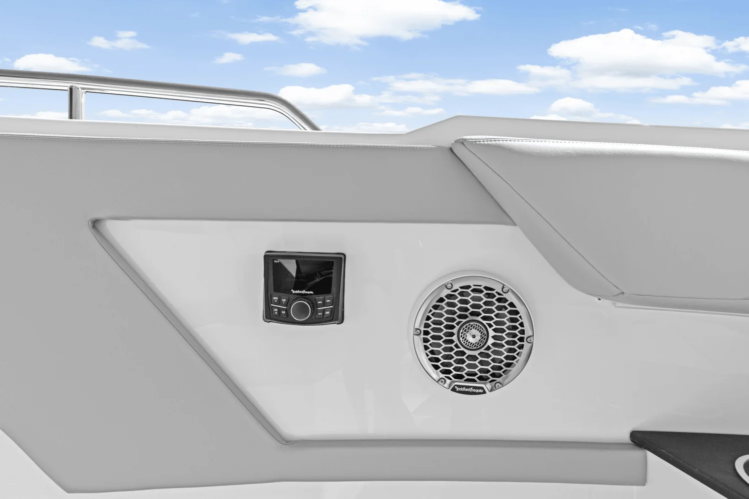 2026 Cruisers Yachts 34 GLS Outboard Image Thumbnail #56