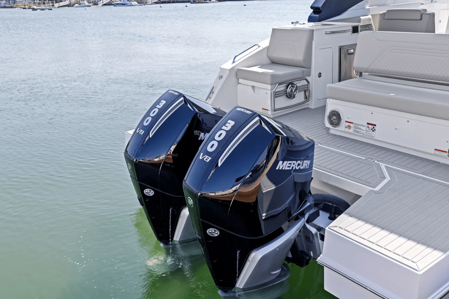 2026 Cruisers Yachts 34 GLS Outboard Image Thumbnail #5
