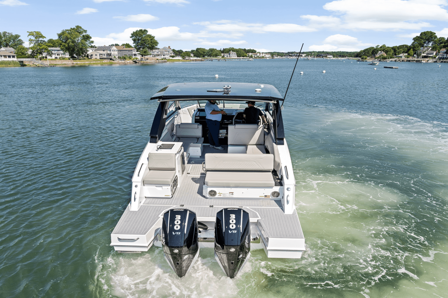 2026 Cruisers Yachts 34 GLS Outboard Image Thumbnail #78