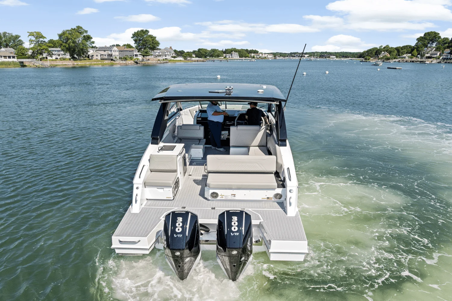 2026 Cruisers Yachts 34 GLS Outboard Image Thumbnail #78