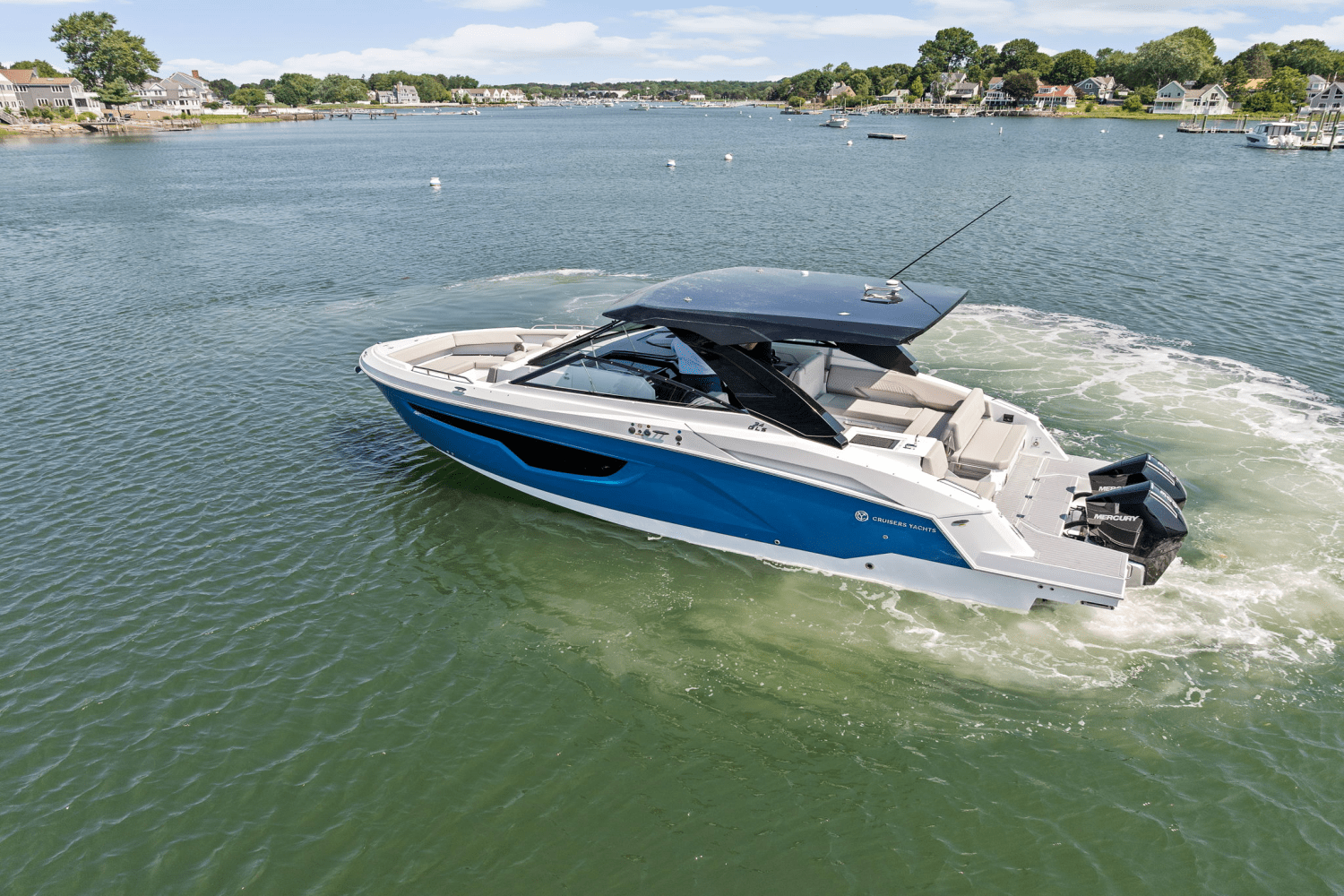 2026 Cruisers Yachts 34 GLS Outboard Image Thumbnail #76