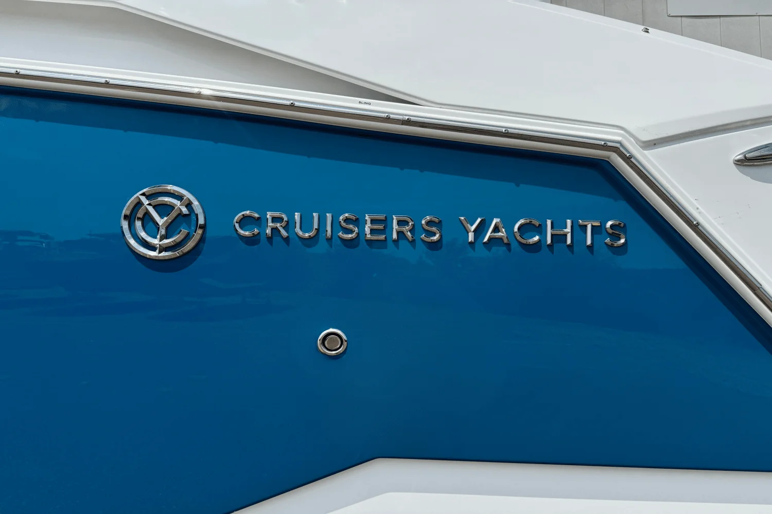 2026 Cruisers Yachts 34 GLS Image Thumbnail #3