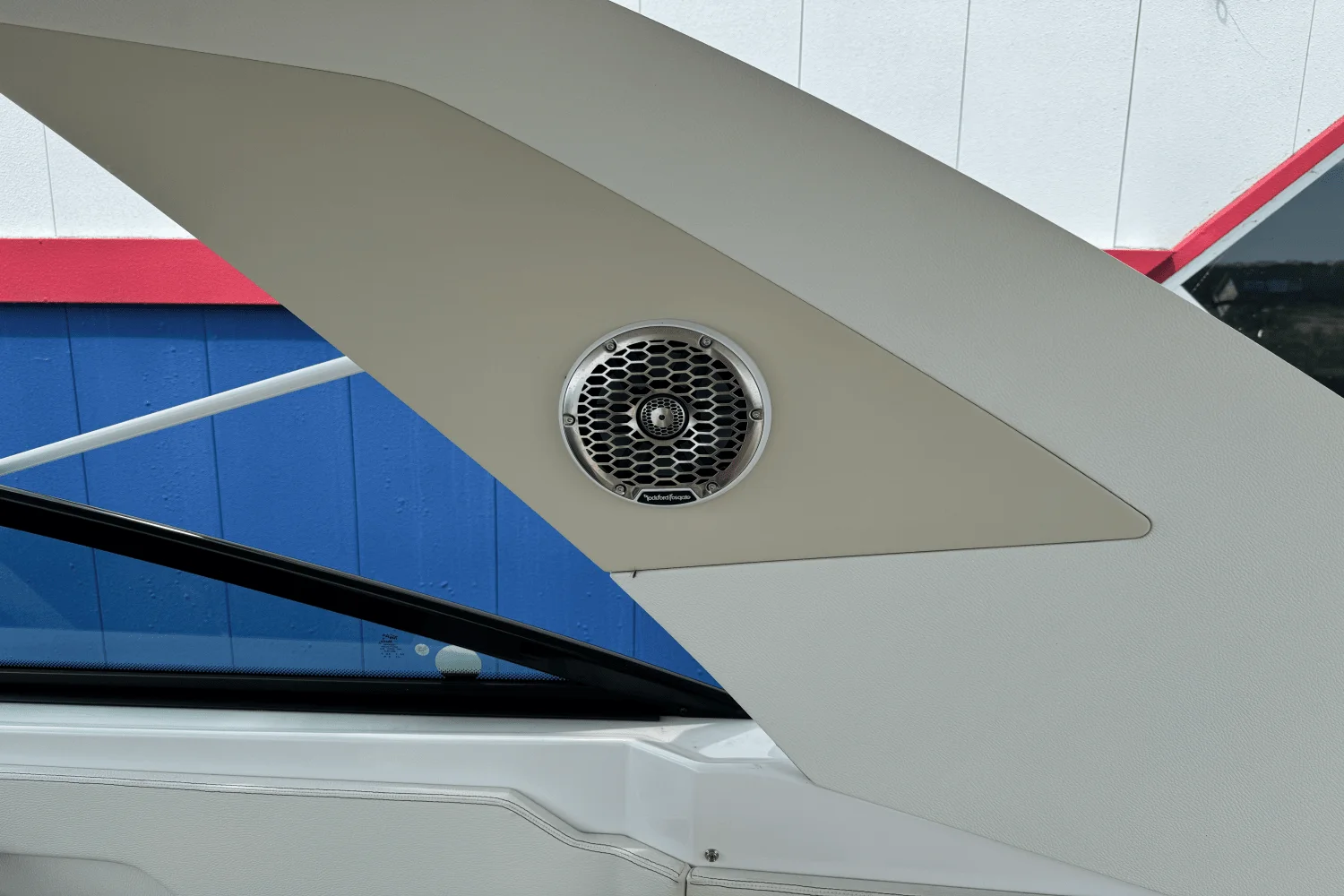 2026 Cruisers Yachts 34 GLS Image Thumbnail #23