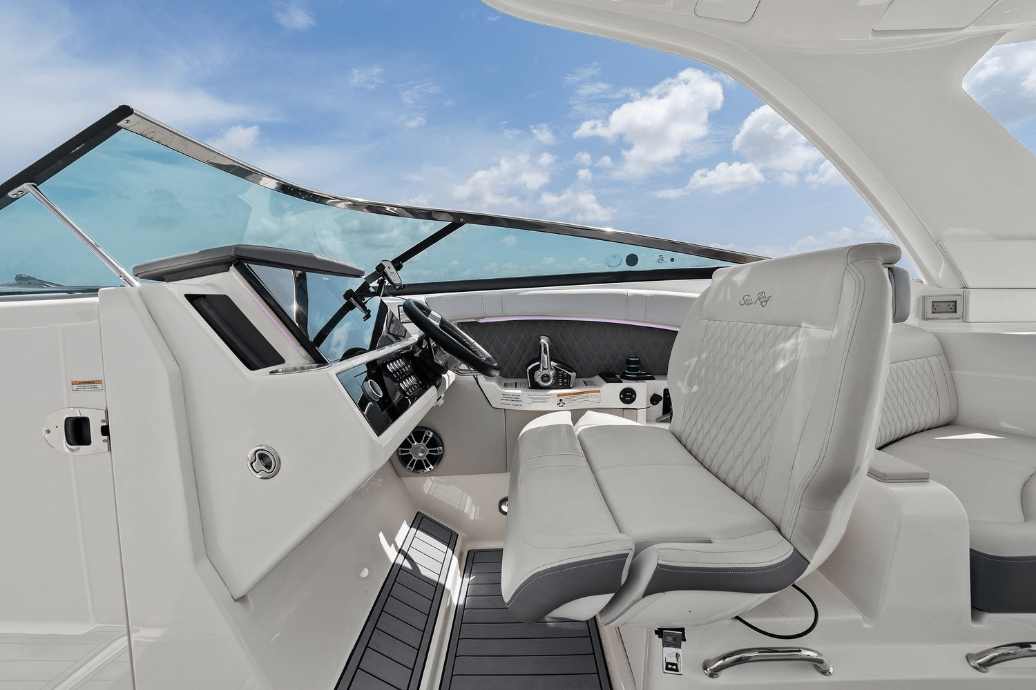 2023 Sea Ray 350 SLX OUTBOARD Image Thumbnail #26