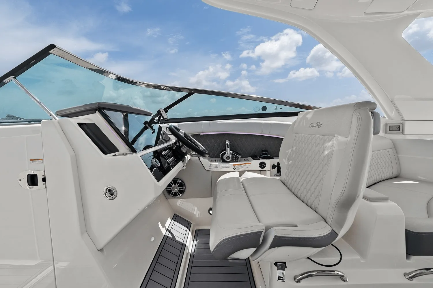 2023 Sea Ray 350 SLX OUTBOARD Image Thumbnail #26