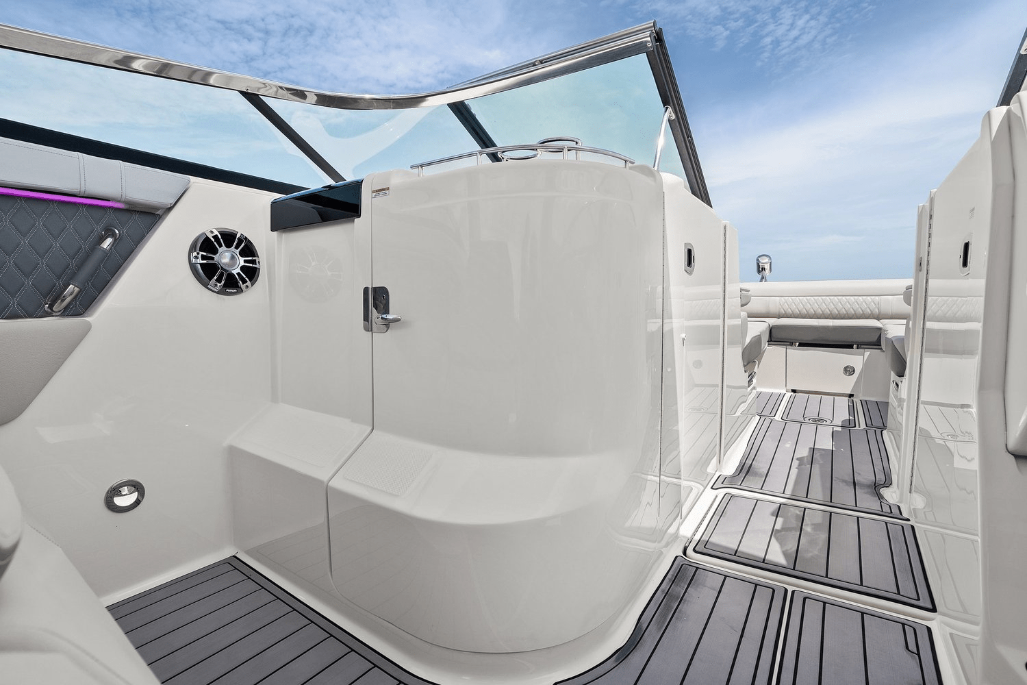 2023 Sea Ray 350 SLX OUTBOARD Image Thumbnail #25