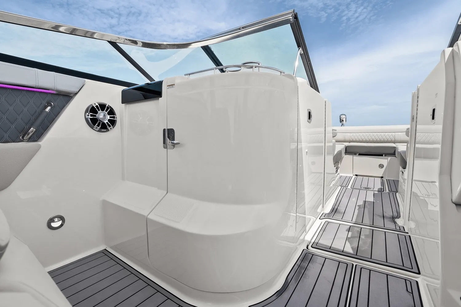 2023 Sea Ray 350 SLX OUTBOARD Image Thumbnail #25