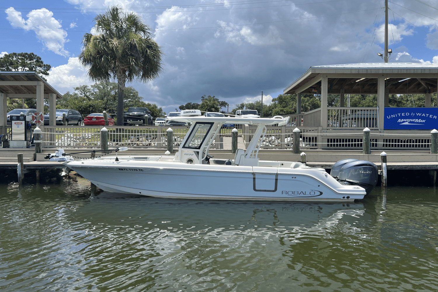 2021 Robalo R272 Image Thumbnail #1