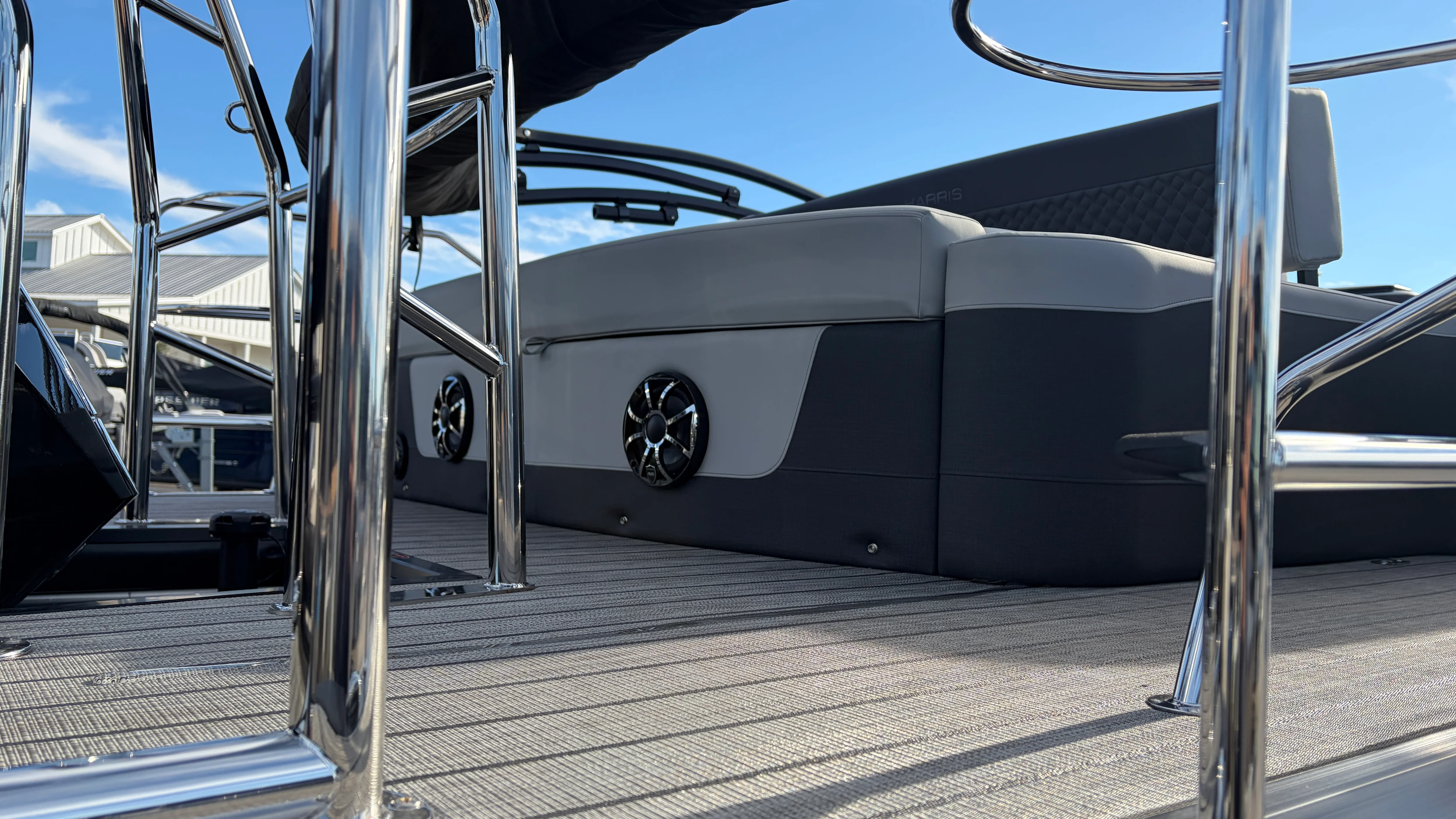 2026 Harris Sunliner 230 Image Thumbnail #10