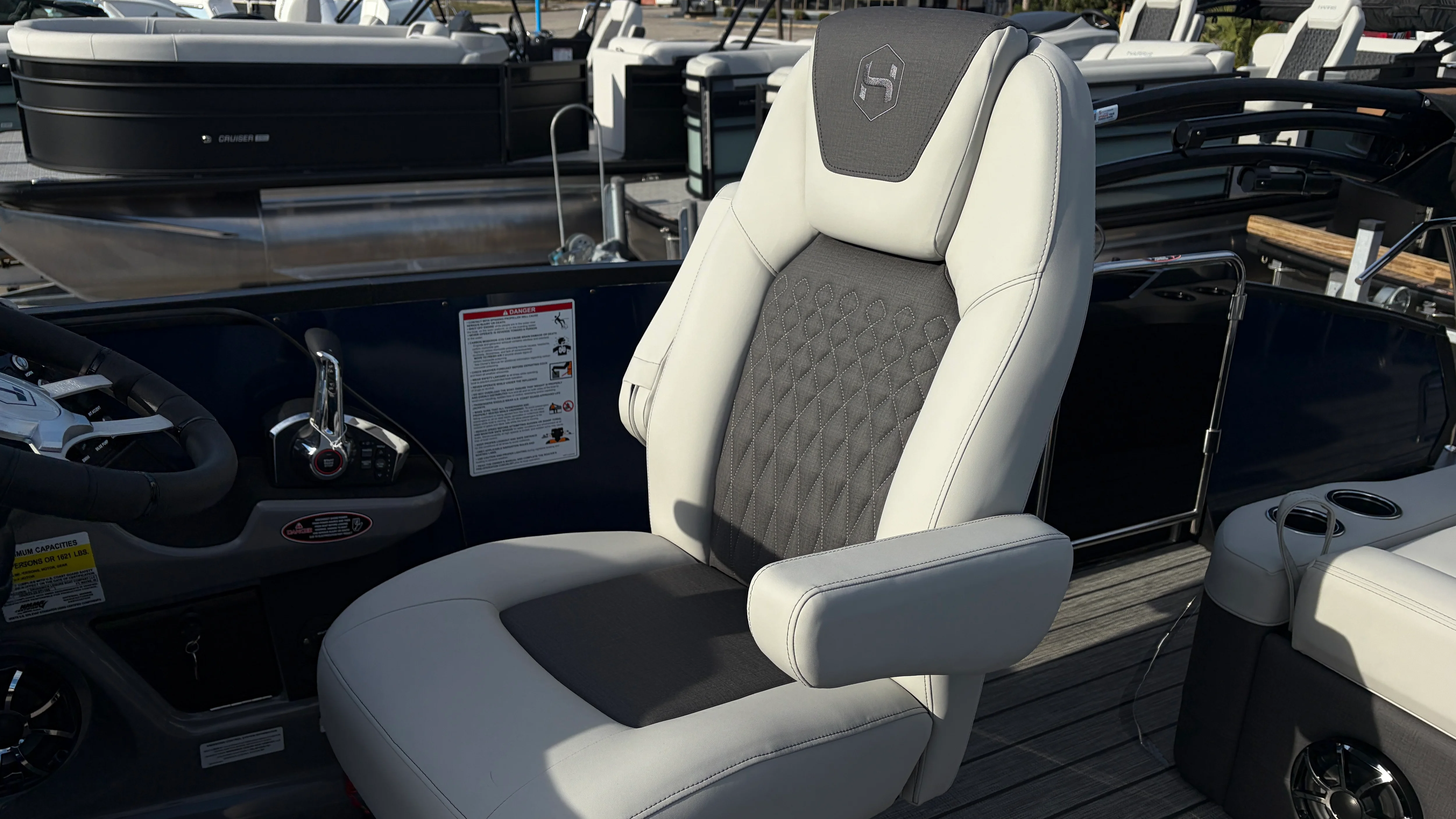 2026 Harris Sunliner 230 Image Thumbnail #26