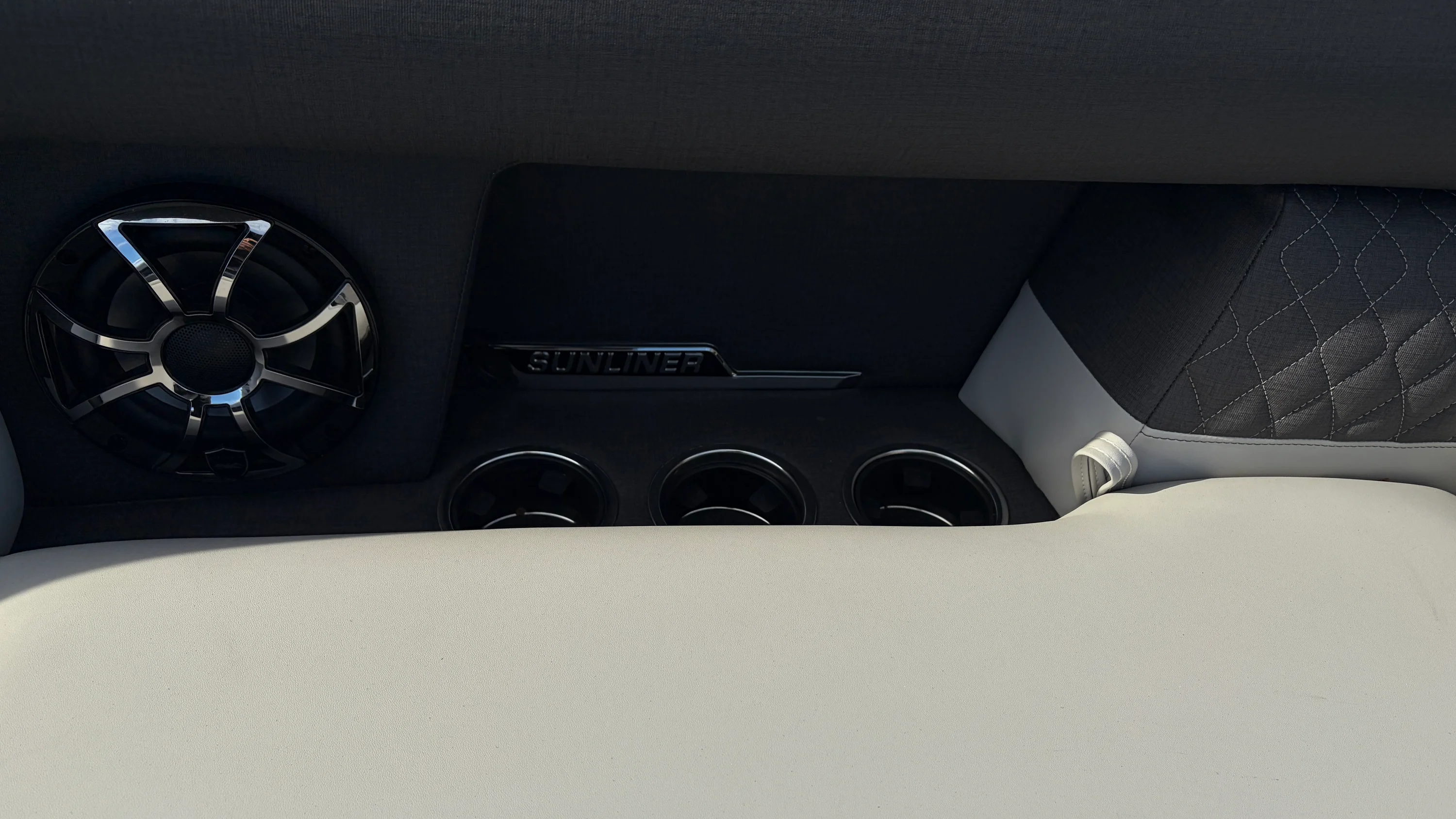 2026 Harris Sunliner 230 Image Thumbnail #22