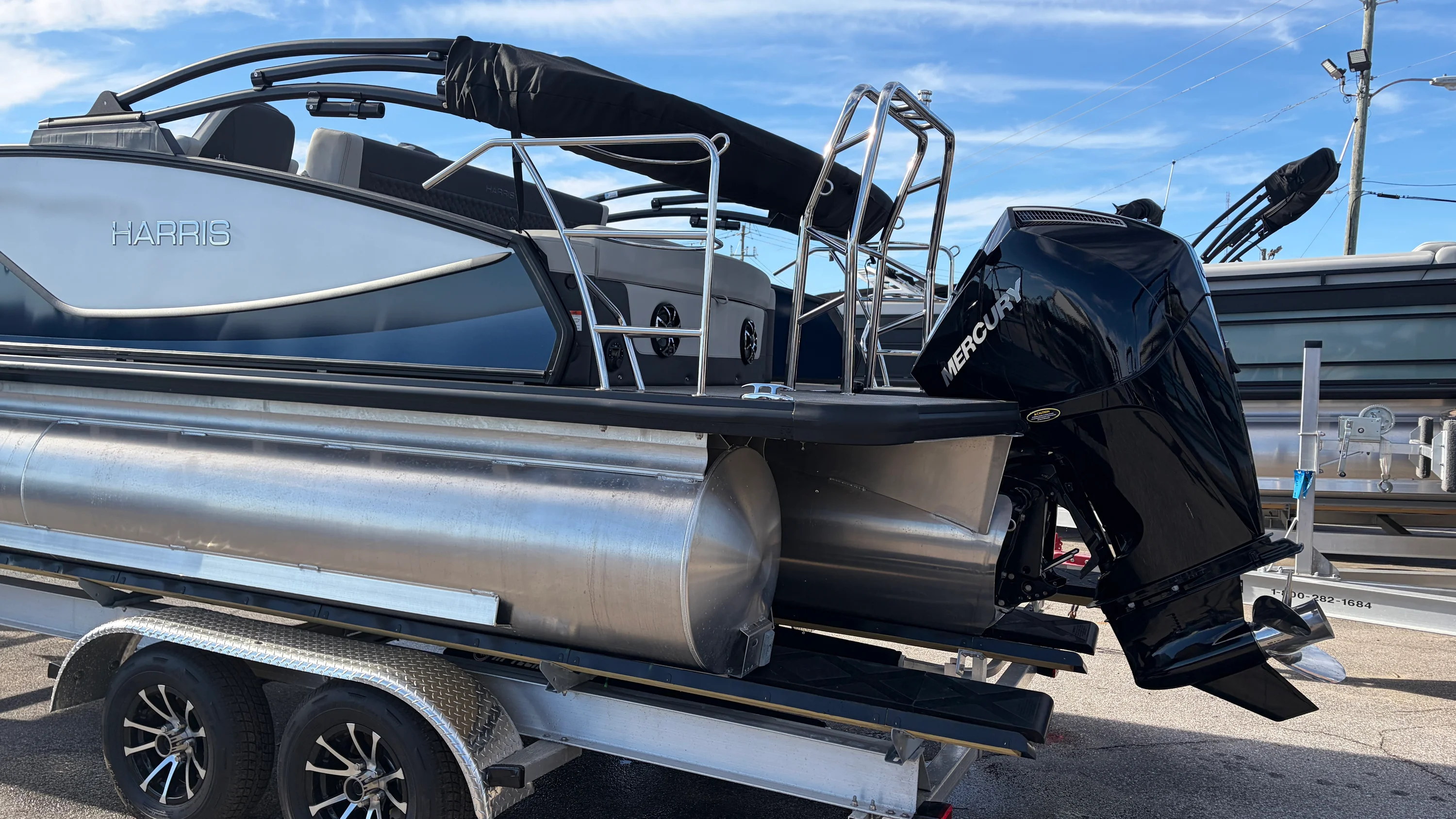 2026 Harris Sunliner 230 Image Thumbnail #6