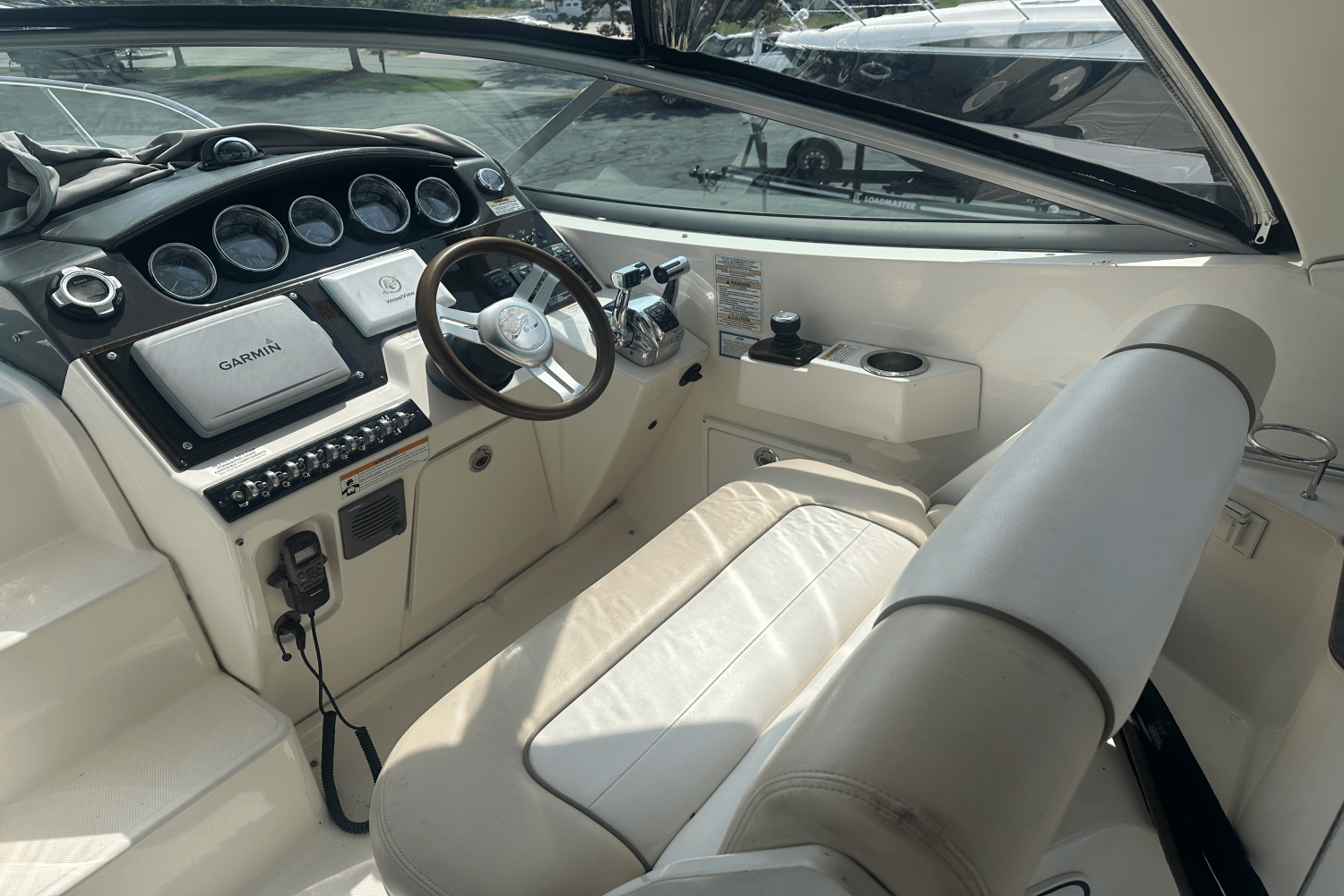 2012 Sea Ray 310 SUNDANCER Image Thumbnail #11