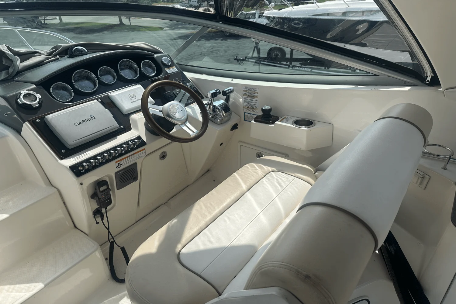 2012 Sea Ray 310 SUNDANCER Image Thumbnail #11