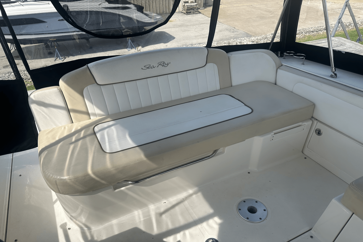 2012 Sea Ray 310 SUNDANCER Image Thumbnail #8
