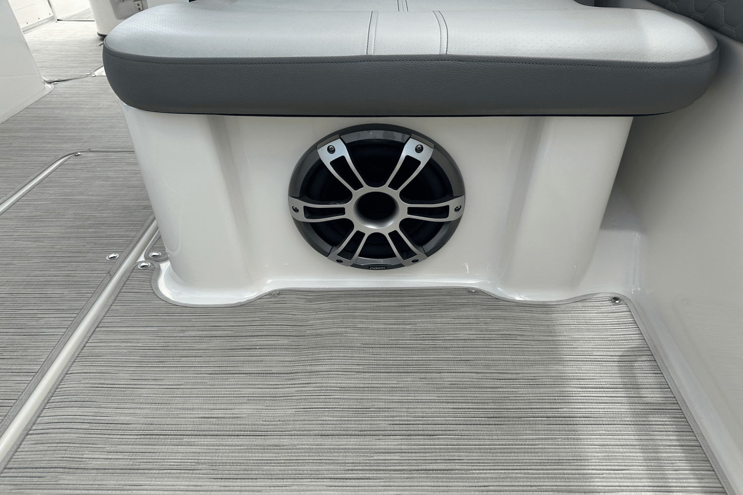 2022 Sea Ray 250 SDX OB Image Thumbnail #32