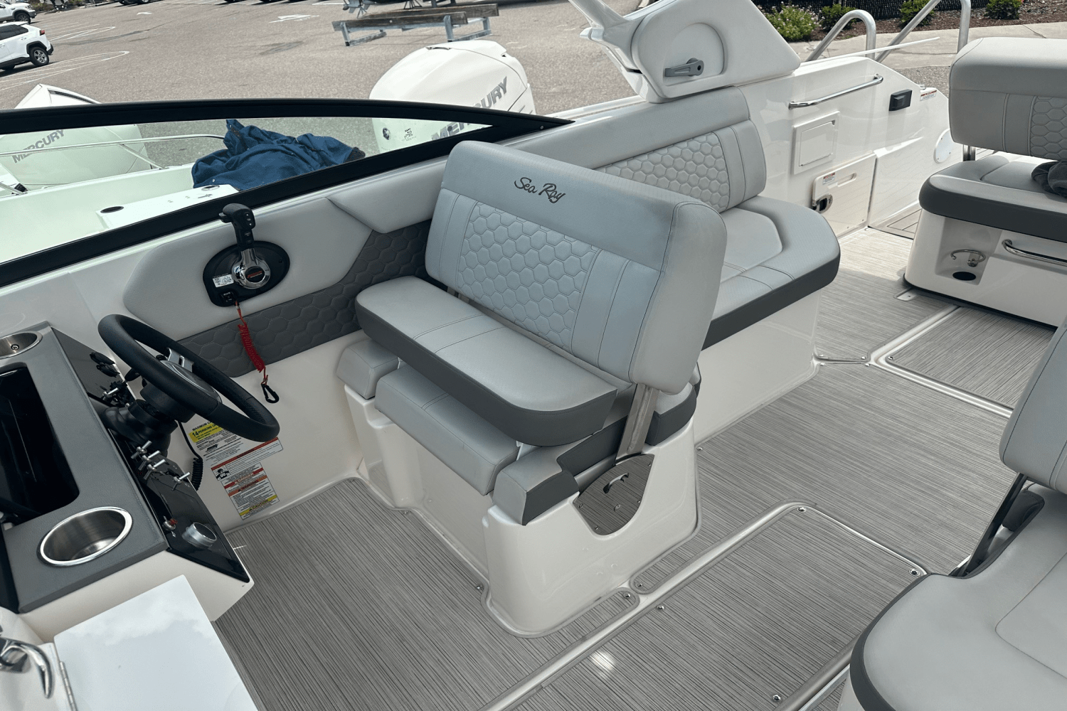 2022 Sea Ray 250 SDX OB Image Thumbnail #26