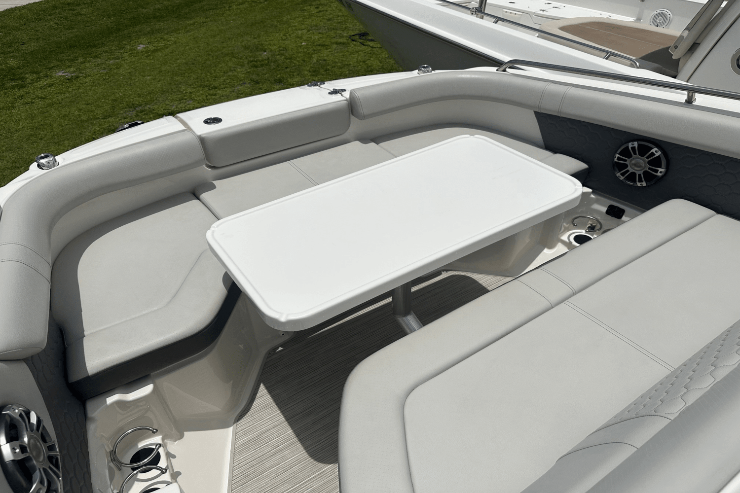 2022 Sea Ray 250 SDX OB Image Thumbnail #36
