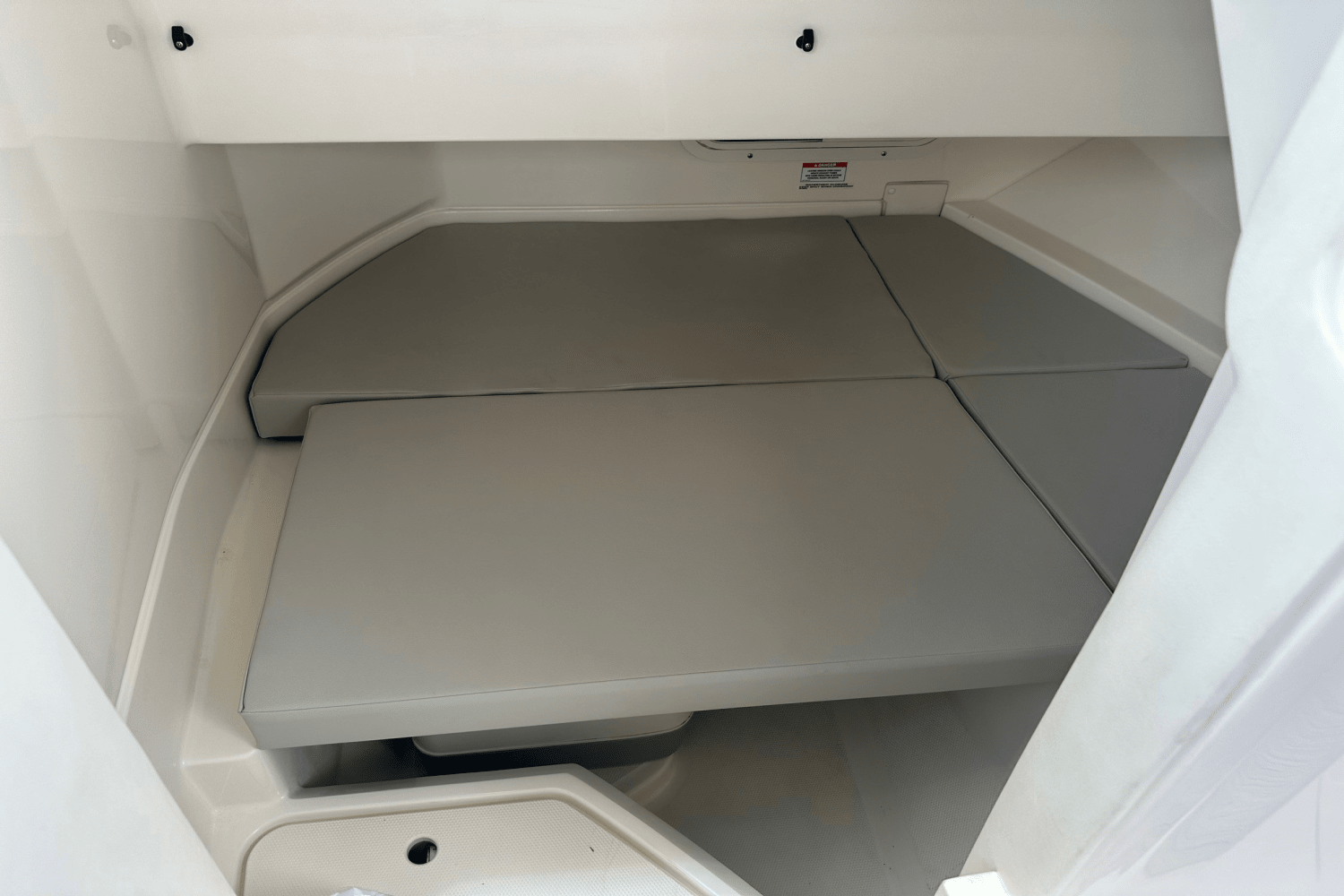 2022 Sea Ray 250 SDX OB Image Thumbnail #34