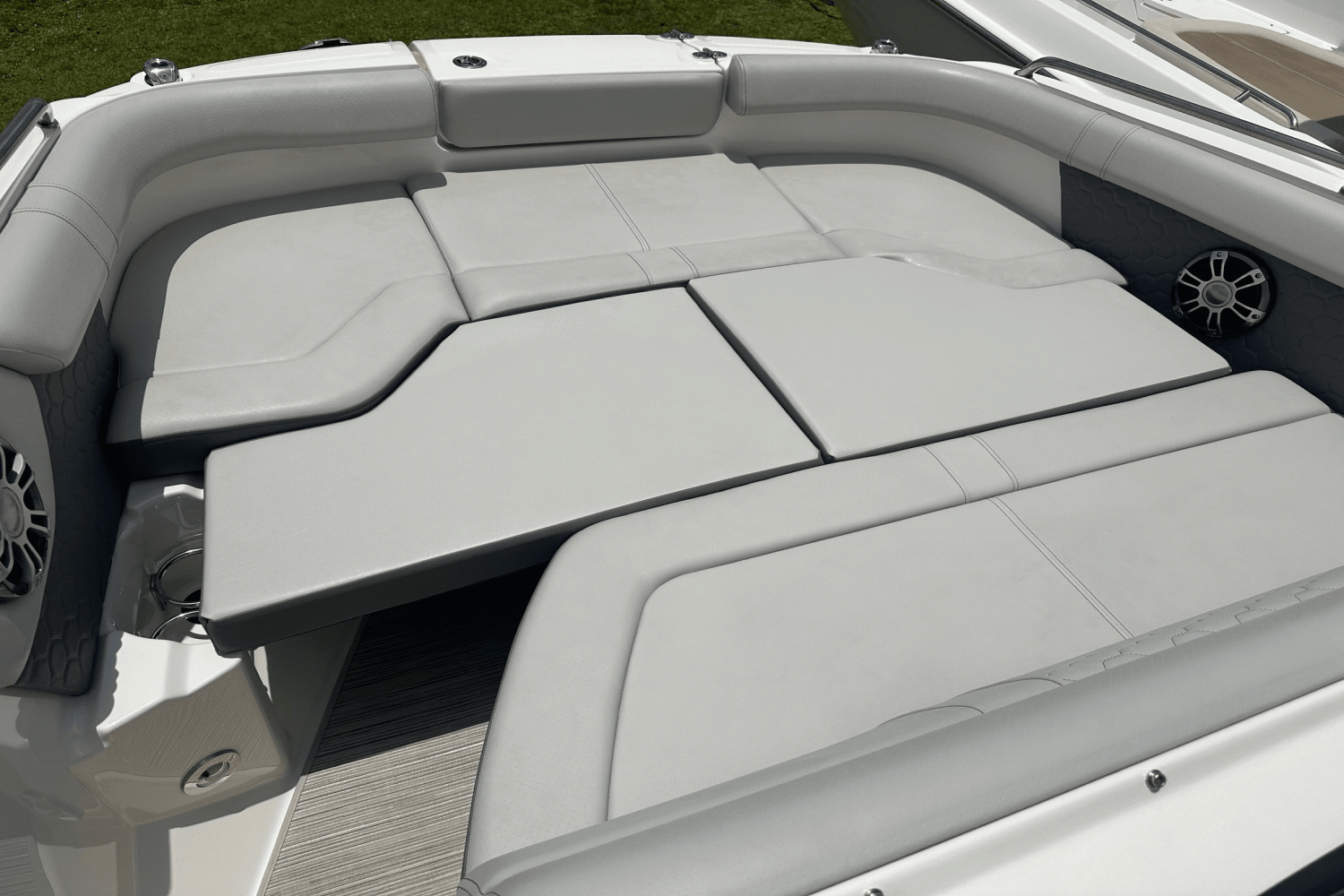 2022 Sea Ray 250 SDX OB Image Thumbnail #37