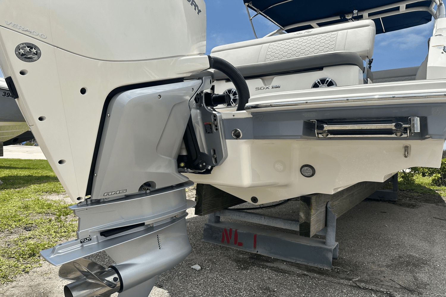 2022 Sea Ray 250 SDX OB Image Thumbnail #12