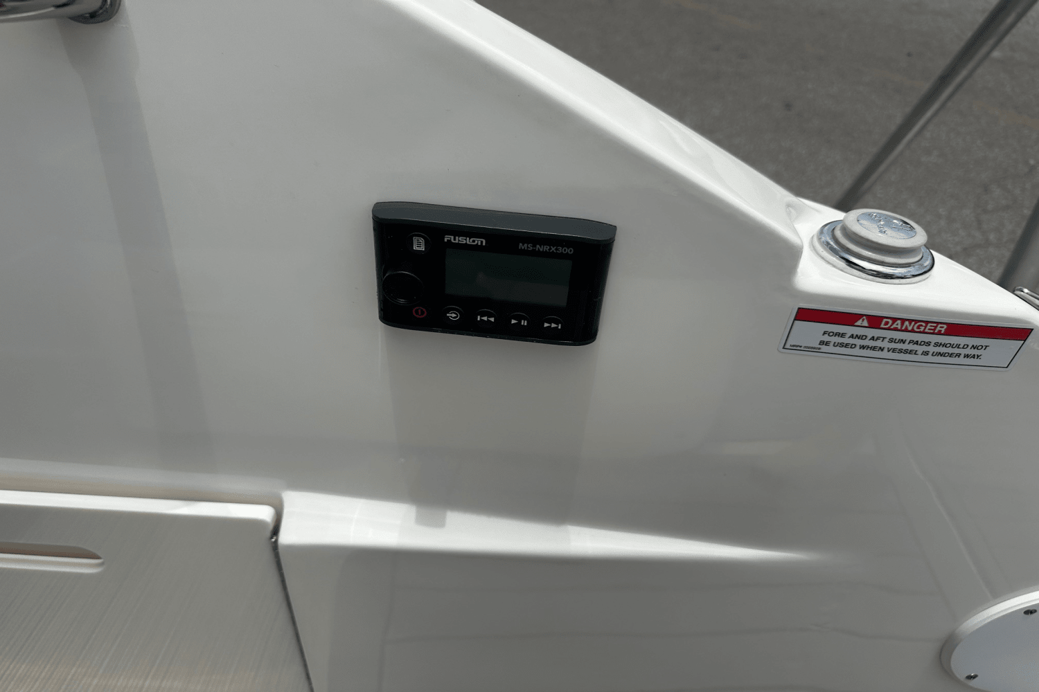 2022 Sea Ray 250 SDX OB Image Thumbnail #18