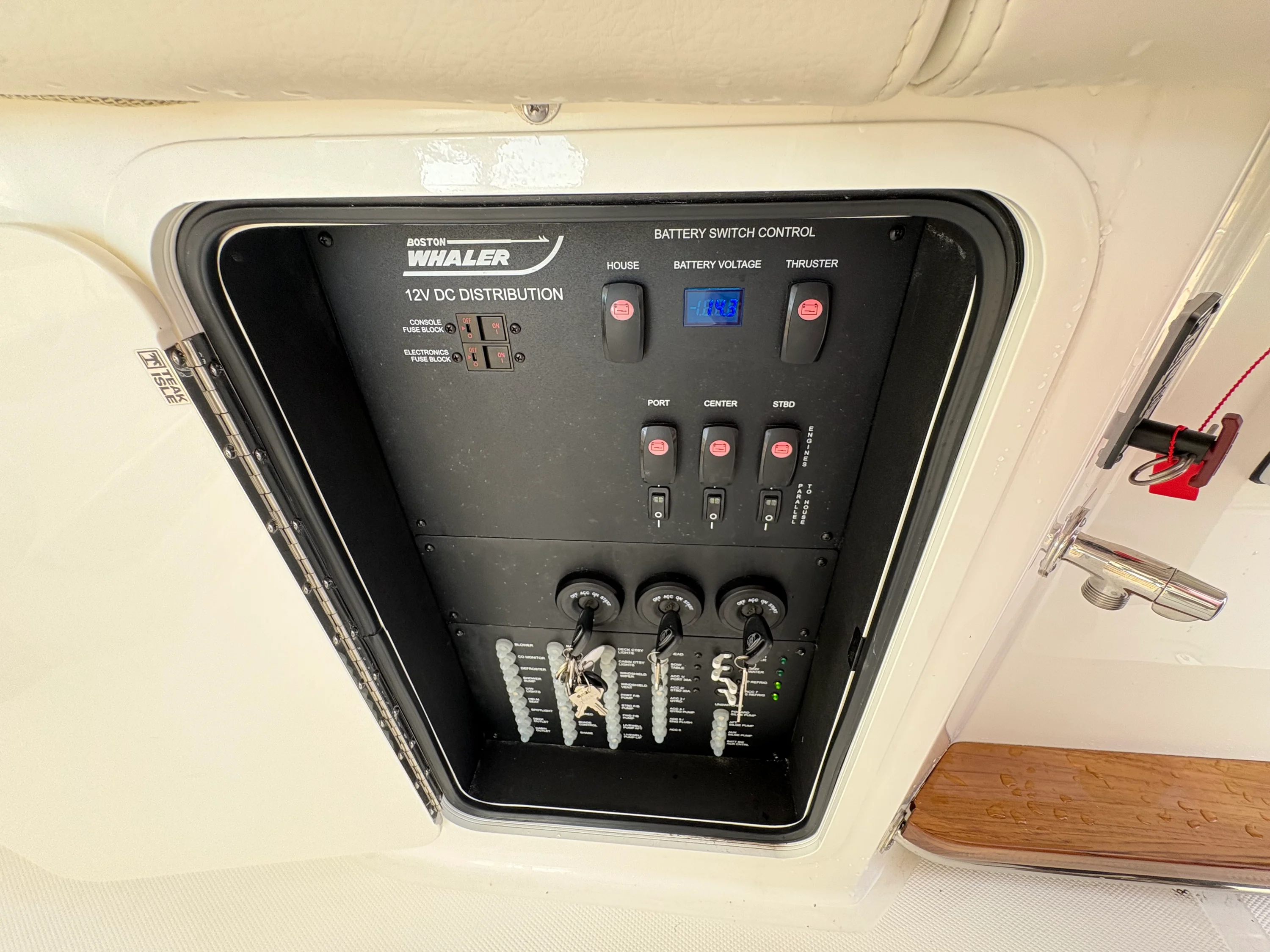 2026 Boston Whaler 380 Outrage Image Thumbnail #51