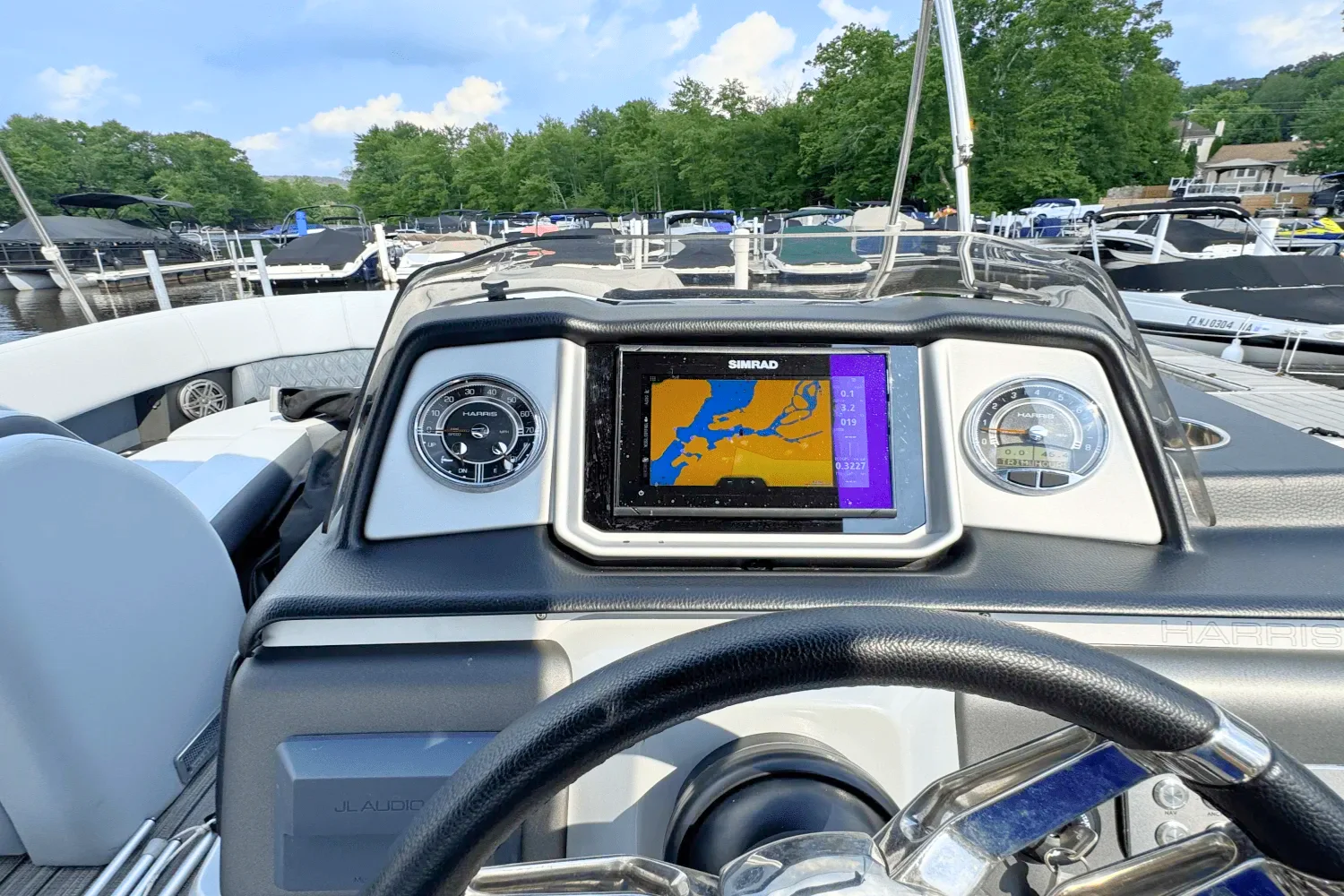 2020 Harris 230 SOLSTICE Image Thumbnail #10