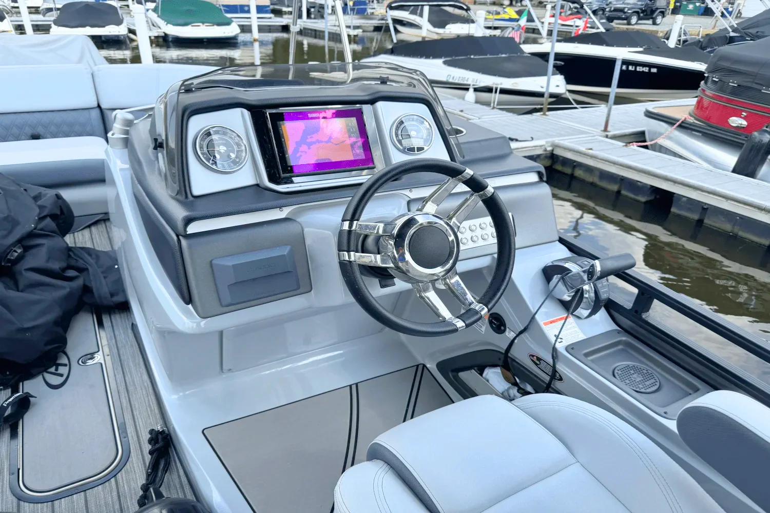 2020 Harris 230 SOLSTICE Image Thumbnail #9