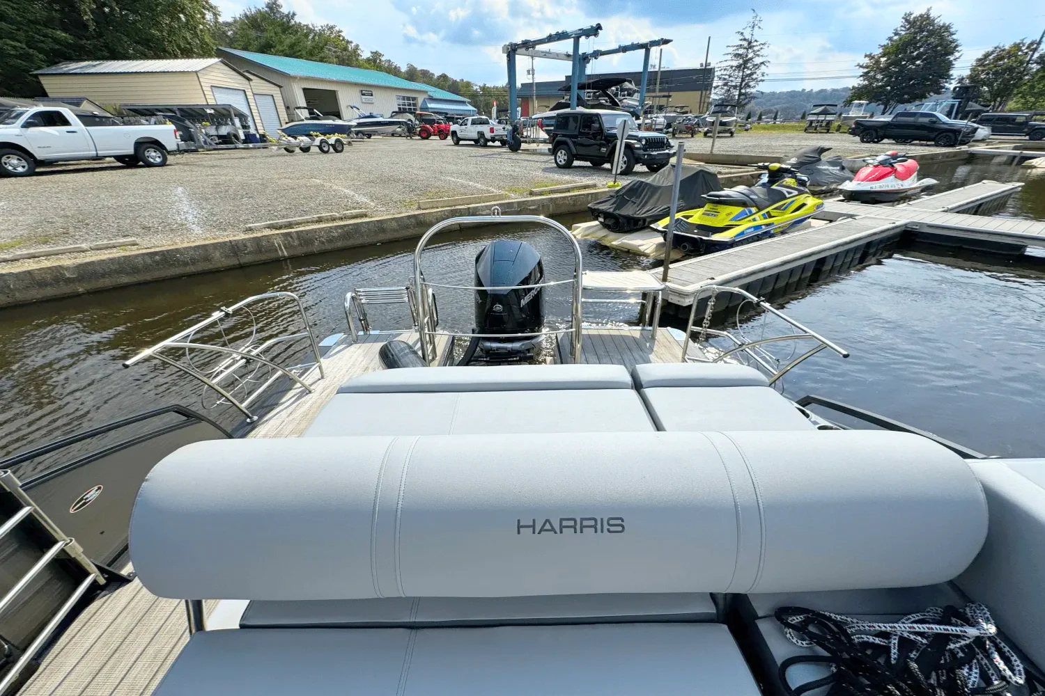 2020 Harris 230 SOLSTICE Image Thumbnail #5