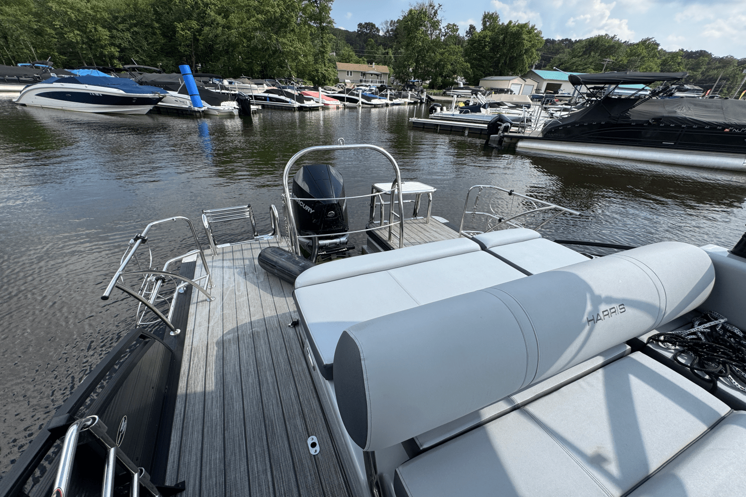 2020 Harris 230 SOLSTICE Image Thumbnail #36