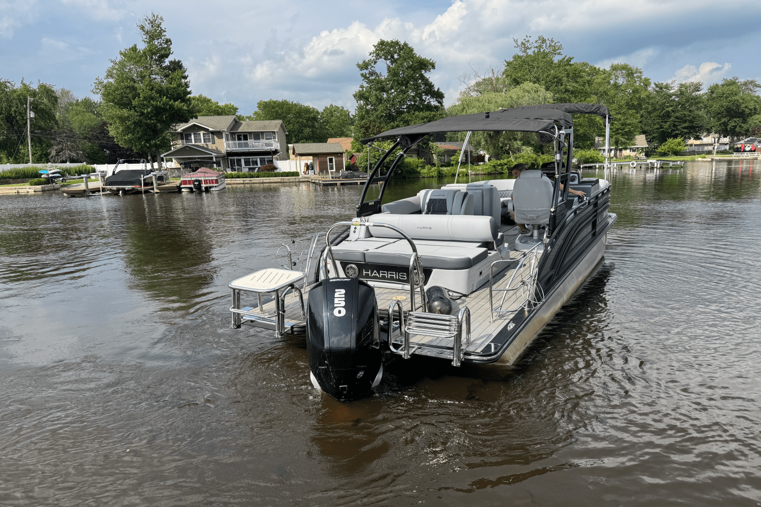 2020 Harris 230 SOLSTICE Image Thumbnail #18