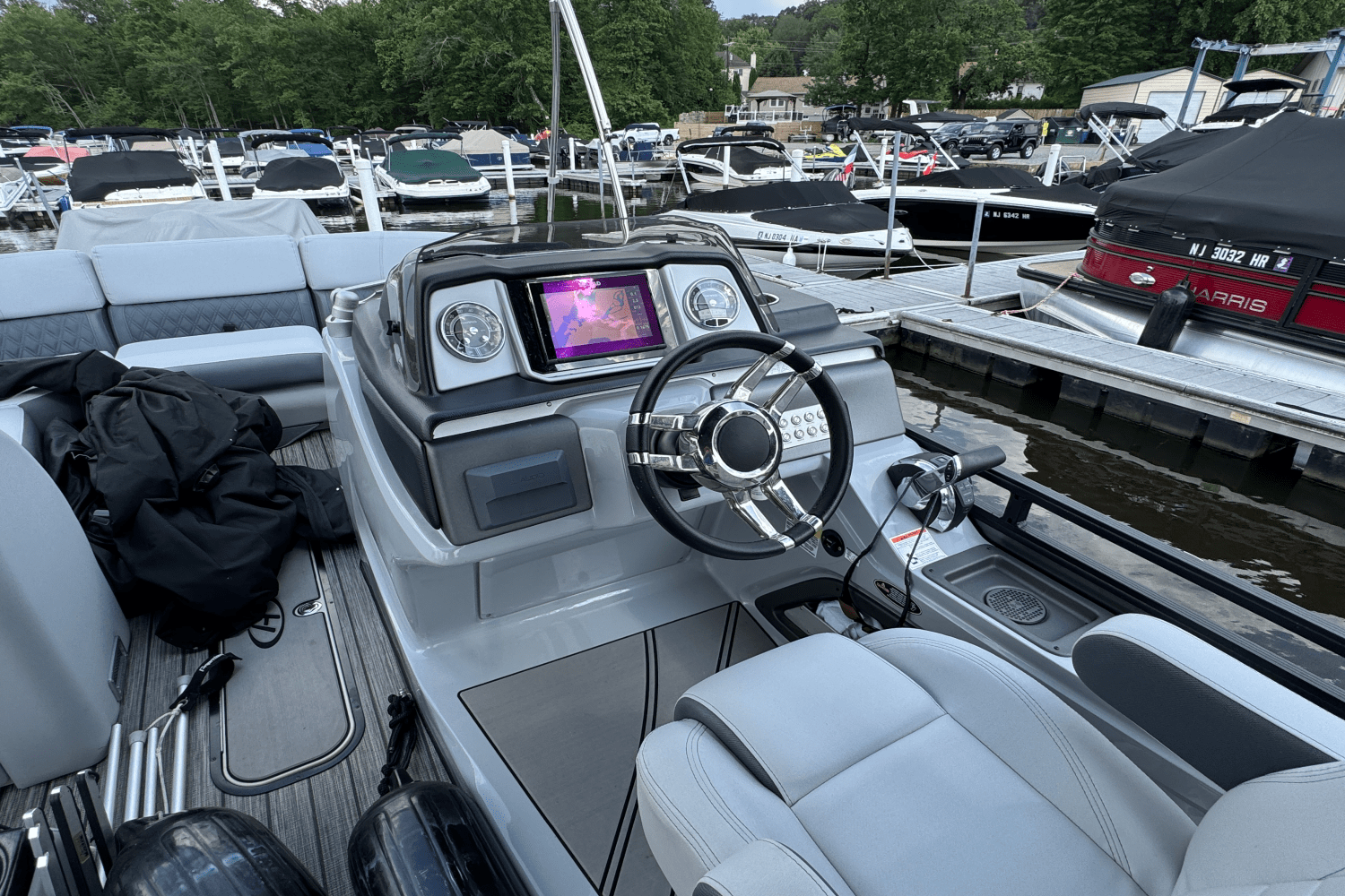 2020 Harris 230 SOLSTICE Image Thumbnail #38