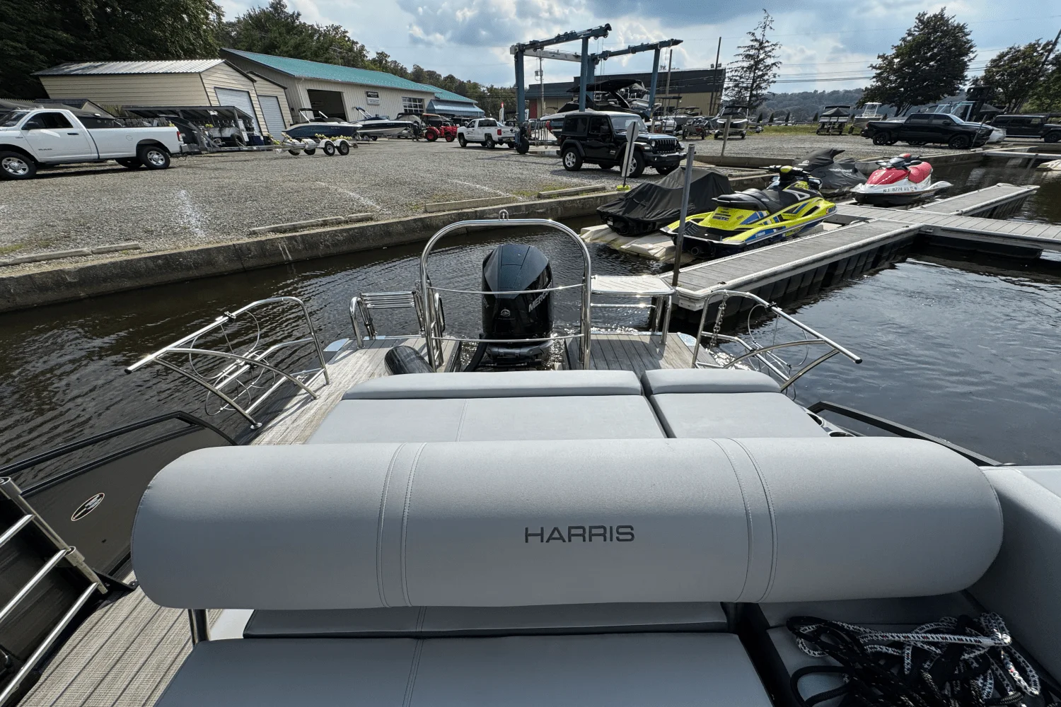 2020 Harris 230 SOLSTICE Image Thumbnail #13