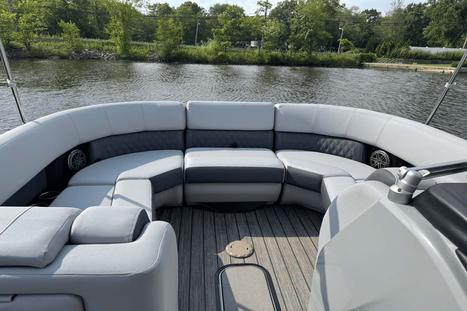 2020 Harris 230 SOLSTICE Image Thumbnail #31