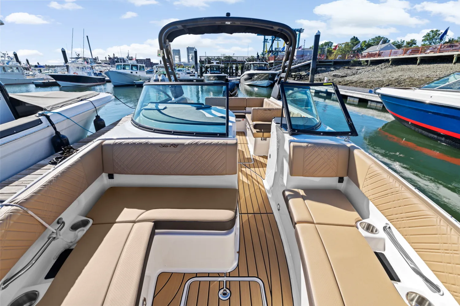 2025 Sea Ray SDX 270 Outboard Image Thumbnail #33