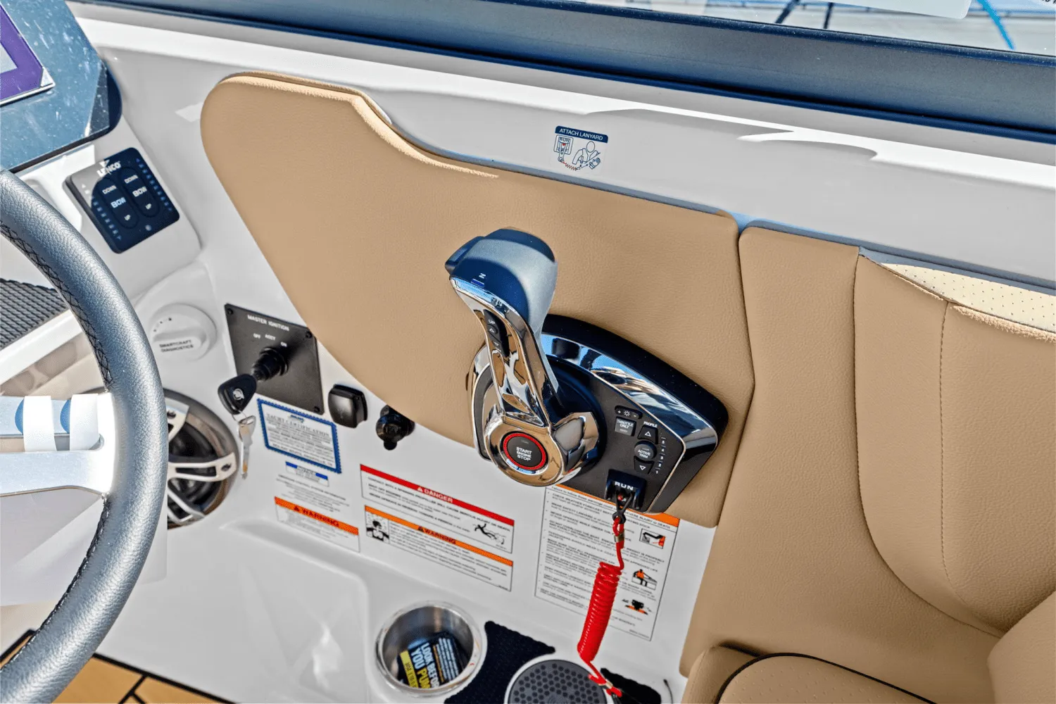 2025 Sea Ray SDX 270 Outboard Image Thumbnail #25