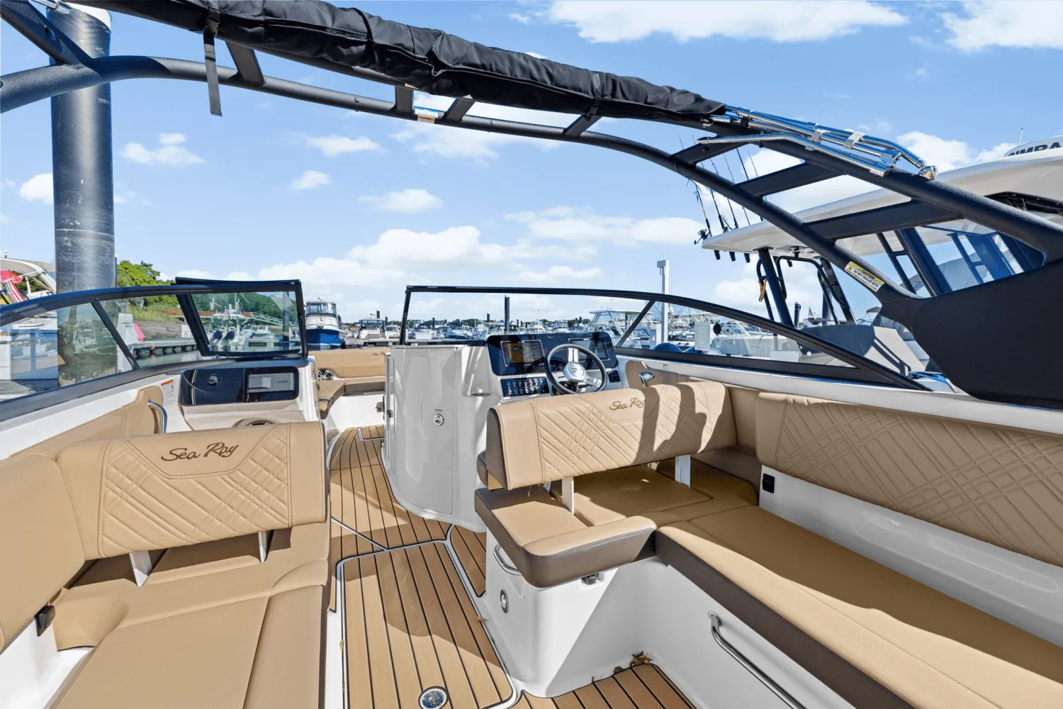 2025 Sea Ray SDX 270 Outboard Image Thumbnail #13