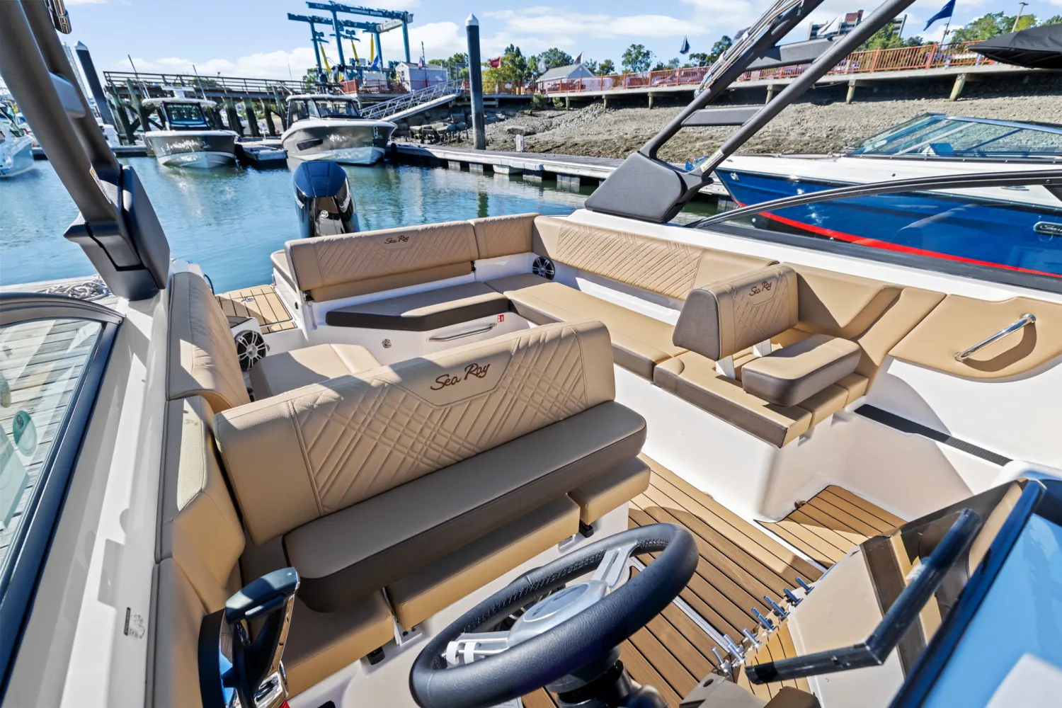 2025 Sea Ray SDX 270 Outboard Image Thumbnail #16