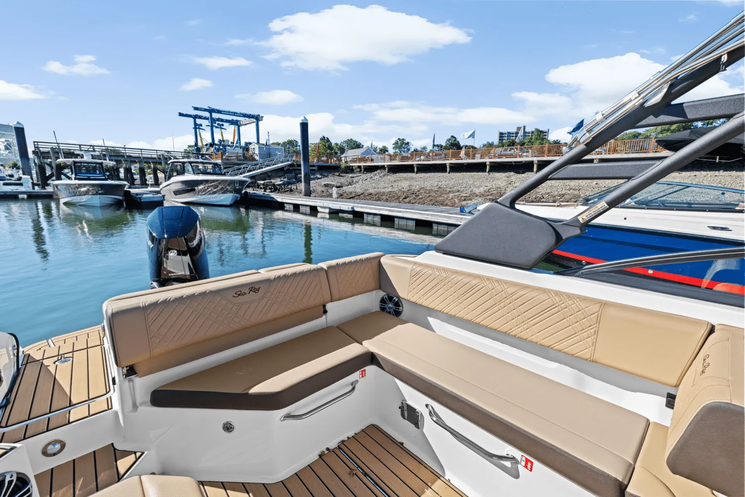 2025 Sea Ray SDX 270 Outboard Image Thumbnail #10